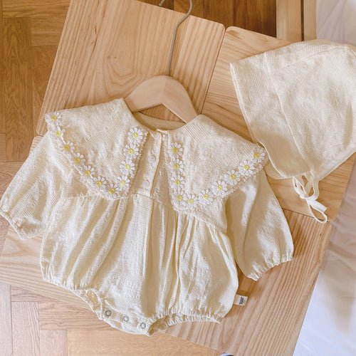 Daisy Lace Romper & Hat Set – Adorable Outfit for Baby Girls