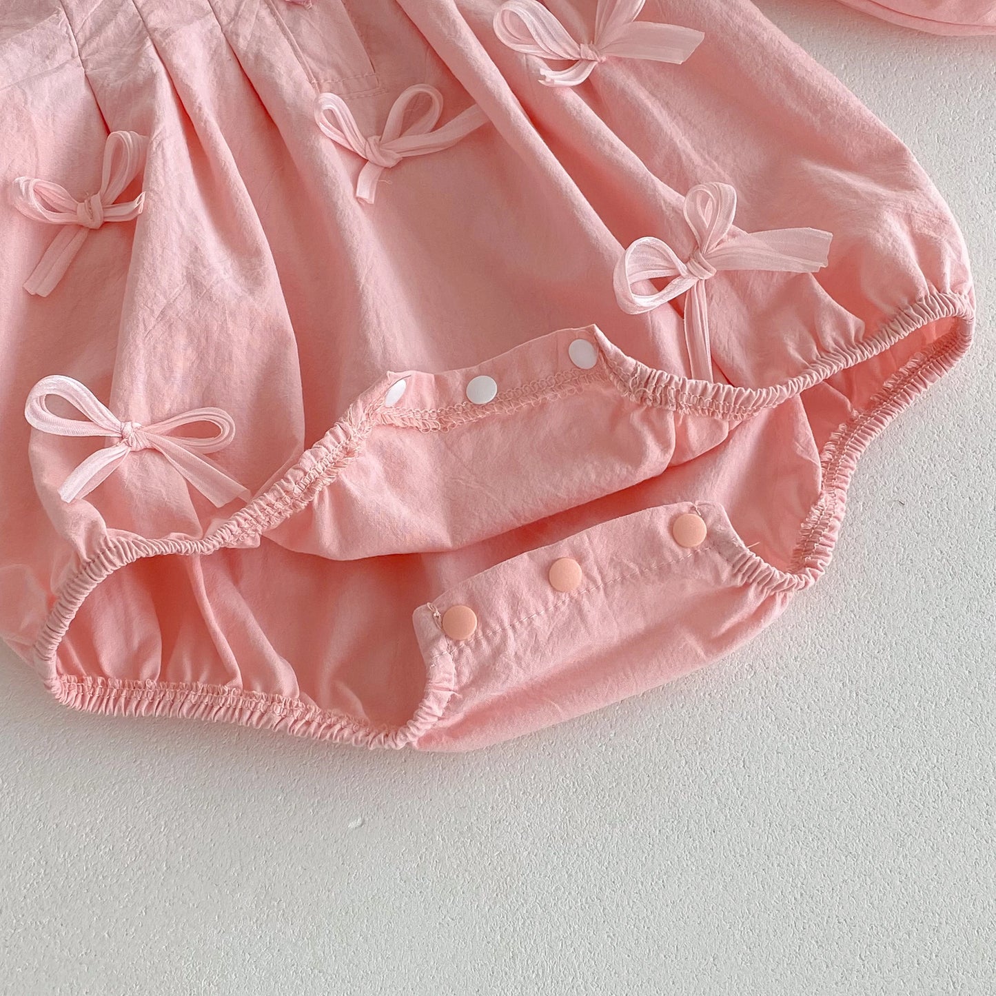 Sweet Bow Princess Onesie – Adorable Long-Sleeve Romper for Baby Girls (0-1Y)