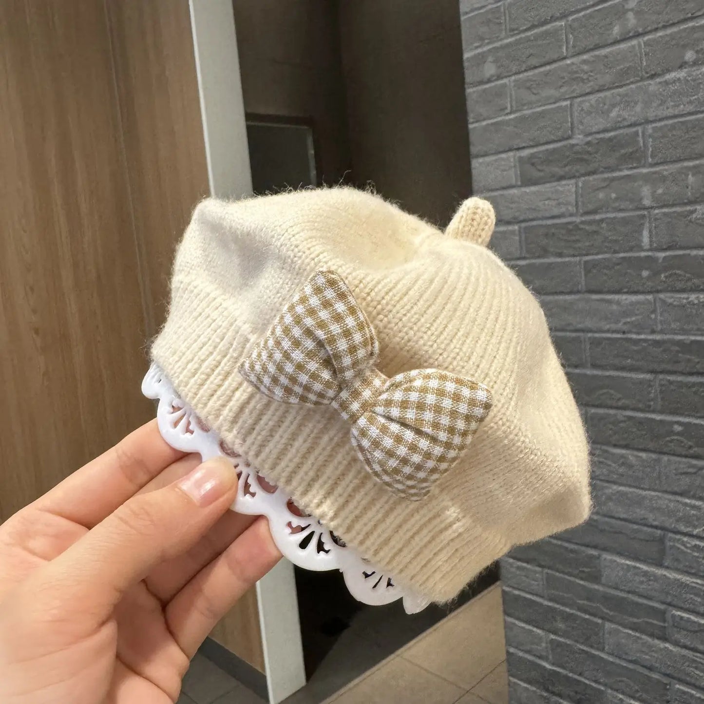 Gingham Bow Knit Beret – Classic Charm for Little Fashionistas